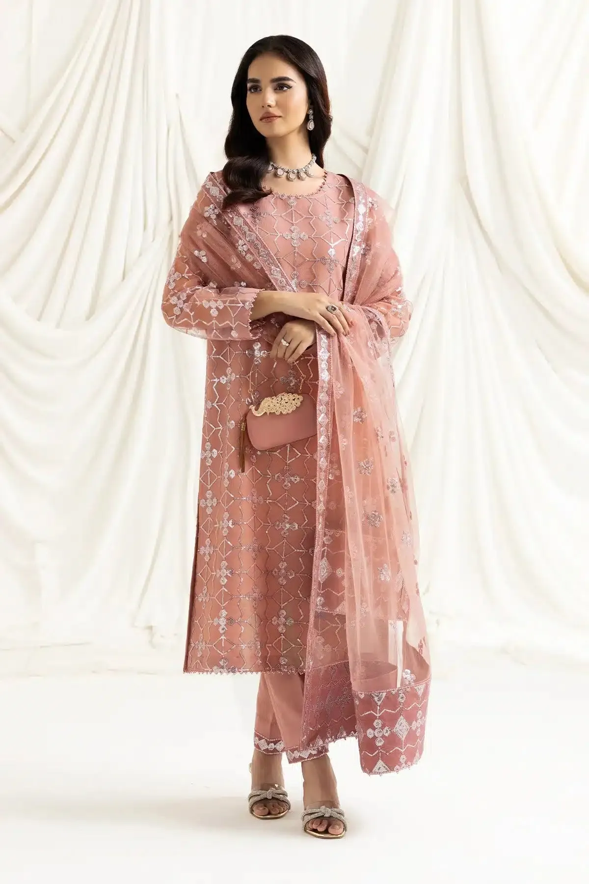 Alizeh | Dua Formals 23 | DUA-V02D04B-NAZIK(PINK)